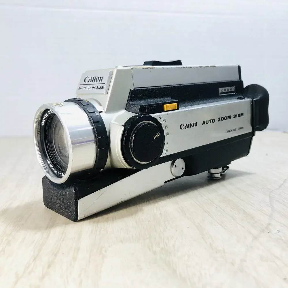 VTG. Canon Auto Zoom 318M Super 8mm Movie Camera 3x Zoom Untested